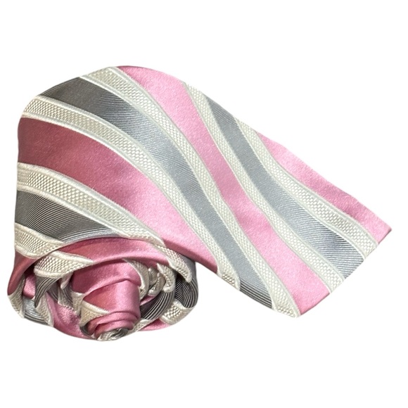 Donald J Trump Signature Collection 100% Silk Necktie - Picture 3 of 5